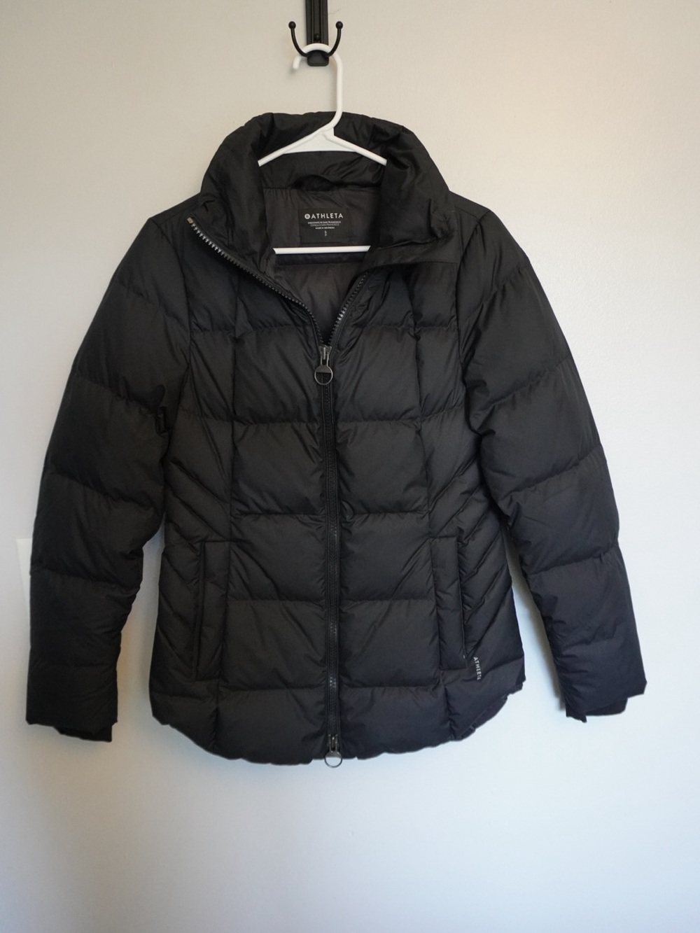 Athleta Black Quilted Down-Style Puffer Jacket